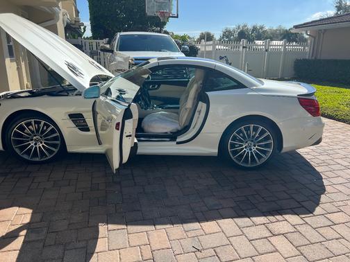 2020 Mercedes-Benz SL 550 Base