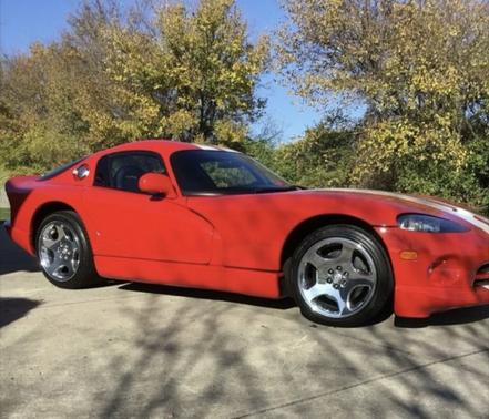 2002 Dodge Viper GTS