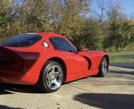2002 Dodge Viper GTS