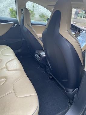 2013 Tesla Model S Performance