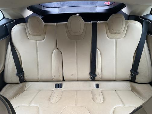 2013 Tesla Model S Performance