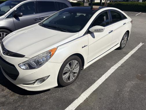 2015 Hyundai SONATA Hybrid Limited