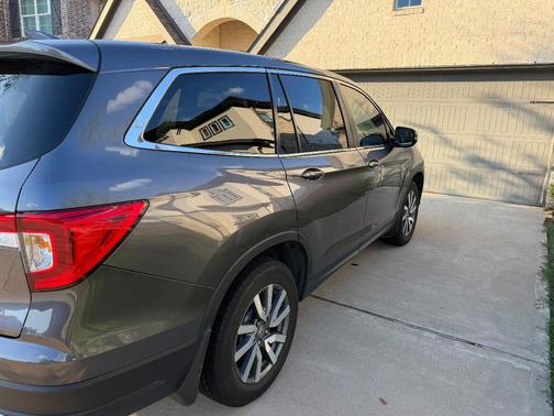 Gray 2021 Honda Pilot EX