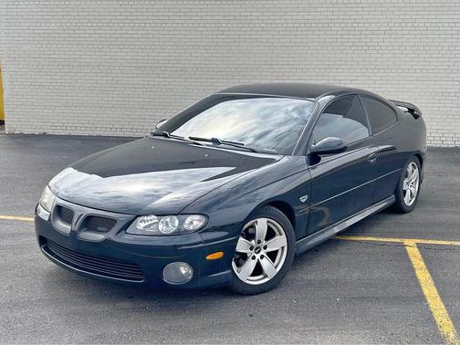 Black 2004 Pontiac GTO Base