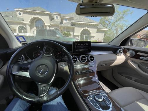 2017 Mercedes-Benz GLC 300 4MATIC