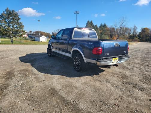 2003 Ford F-150 XLT SuperCrew
