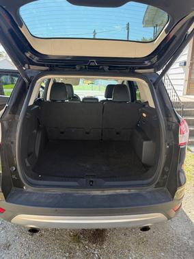 Black 2016 Ford Escape SE