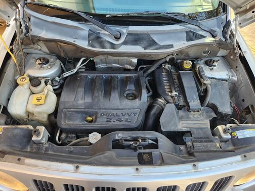 Silver 2010 Jeep Patriot Sport