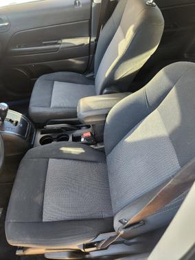 Silver 2010 Jeep Patriot Sport