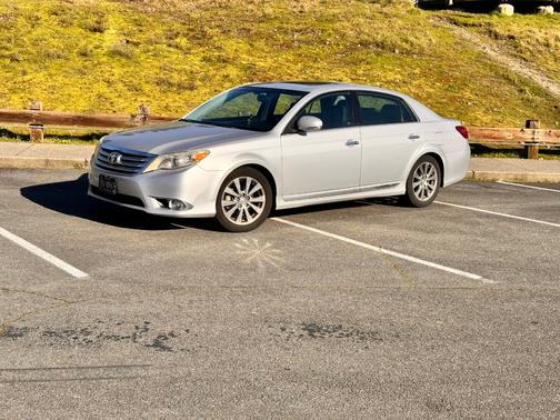 2011 Toyota Avalon Limited