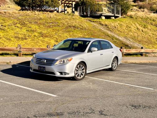 2011 Toyota Avalon Limited