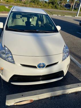 2014 Toyota Prius Two