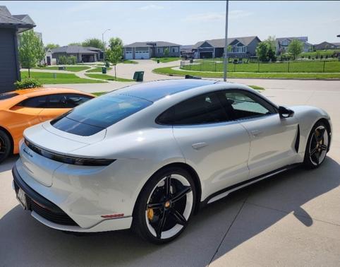 2020 Porsche Taycan Turbo