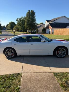 White 2007 Dodge Charger SRT8
