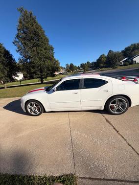 White 2007 Dodge Charger SRT8