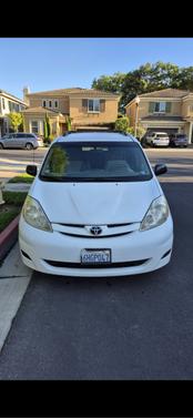 2009 Toyota Sienna LE