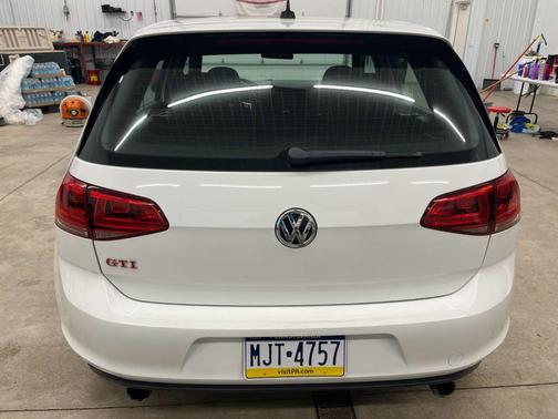 2017 Volkswagen Golf GTI Sport 4-Door