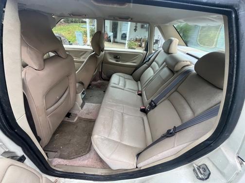 1998 Volvo S70 Base