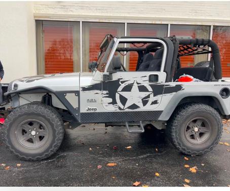 Silver 2004 Jeep Wrangler Sport