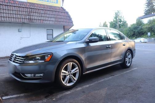 Gray 2013 Volkswagen Passat 2.0 TDI SEL Premium