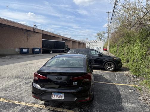 Black 2019 Hyundai ELANTRA SE