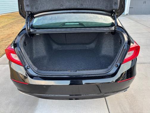 2022 Honda Accord Hybrid Touring