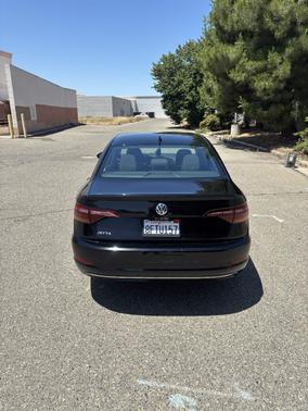 Black 2019 Volkswagen Jetta 1.4T R-Line