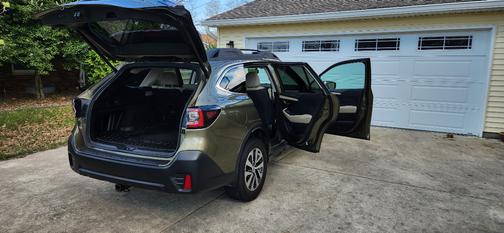 2020 Subaru Outback Premium
