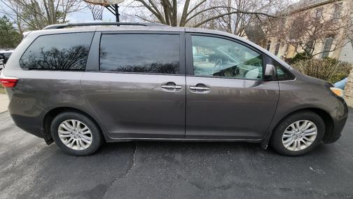 2015 Toyota Sienna XLE