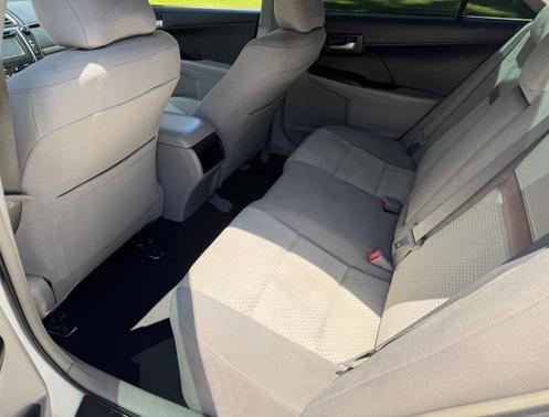 White 2014 Toyota Camry LE