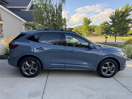 Blue 2023 Ford Escape ST-Line Select