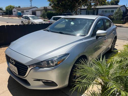 2018 Mazda Mazda3 Touring