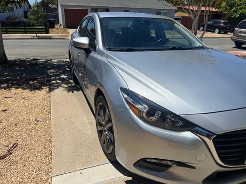 2018 Mazda Mazda3 Touring