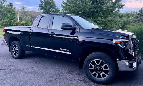 Black 2021 Toyota Tundra SR5