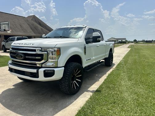 White 2020 Ford F-250 Lariat