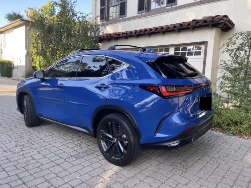 2022 Lexus NX 450h+ Luxury