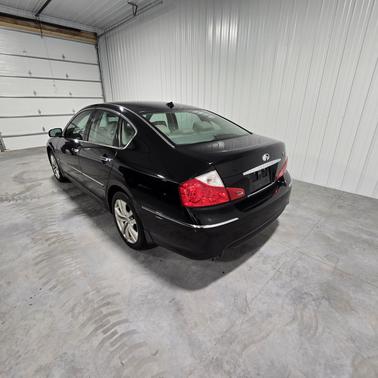 2009 INFINITI M35 x