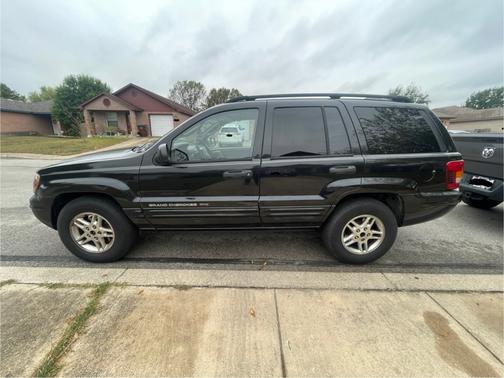 2004 Jeep Grand Cherokee Laredo