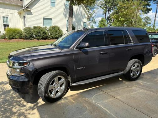 Gray 2018 Chevrolet Tahoe LT