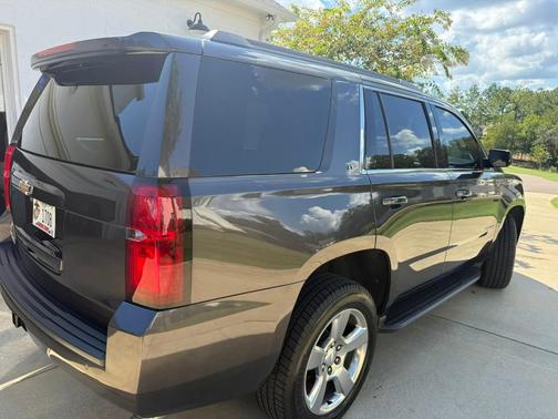 Gray 2018 Chevrolet Tahoe LT