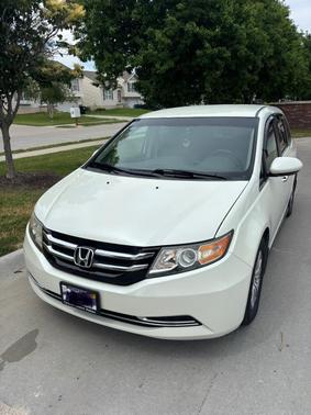 White 2014 Honda Odyssey EX