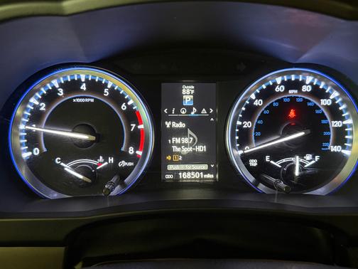 Black 2015 Toyota Highlander XLE