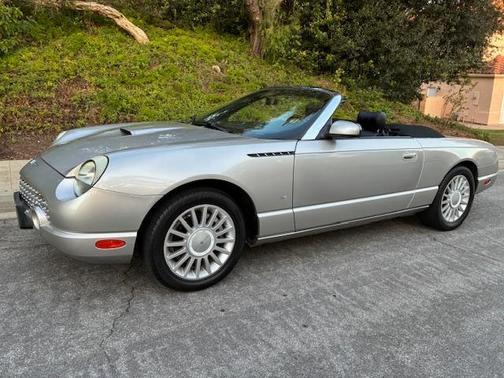 2004 Ford Thunderbird Deluxe