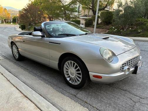 2004 Ford Thunderbird Deluxe