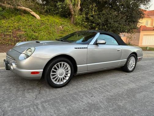 2004 Ford Thunderbird Deluxe