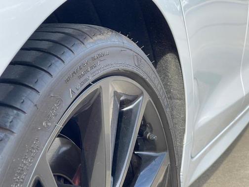 2022 Genesis G70 3.3T