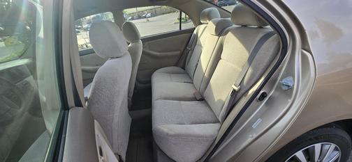 Beige 2007 Toyota Corolla CE