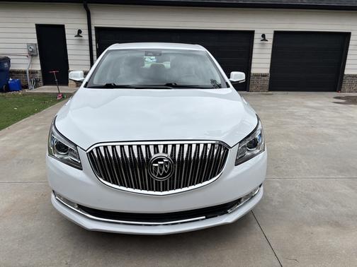White 2016 Buick LaCrosse Leather