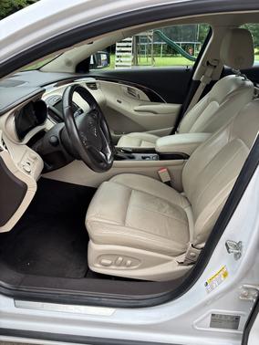 White 2016 Buick LaCrosse Leather