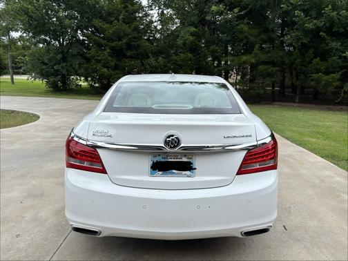 White 2016 Buick LaCrosse Leather